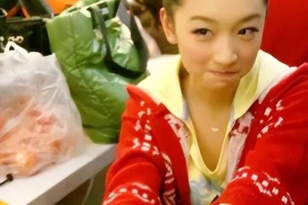 周冬雨八字揭秘：她的命运为何如此不同凡响？